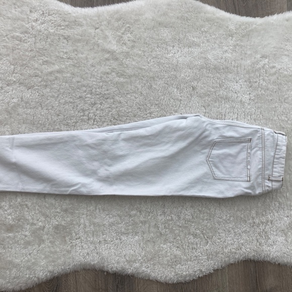 White/Cream destroyed jeans - Picture 2 of 3